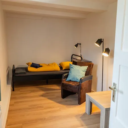 'im Hause Hofland'